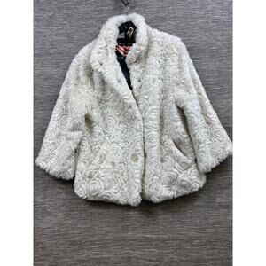 Dollhouse Coat Juniors Medium White Faux Fur Plush Short Collared Lined Pockets